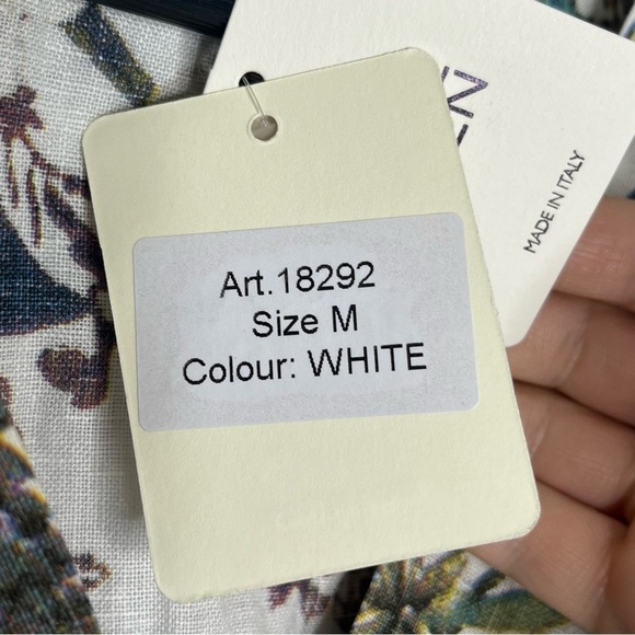 Giulia Dal Piano Size Medium NEW Linen Floral Surplice Blouse Roll Tab Belted - Picture 7 of 9